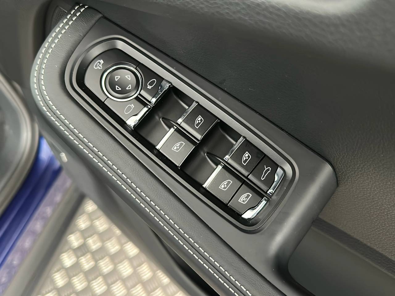 Macan PDK (180) image 17