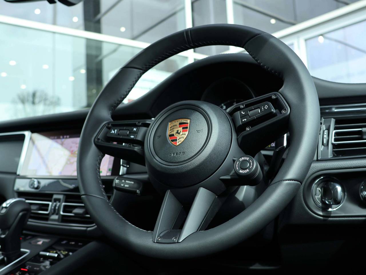 Macan (74) image 13