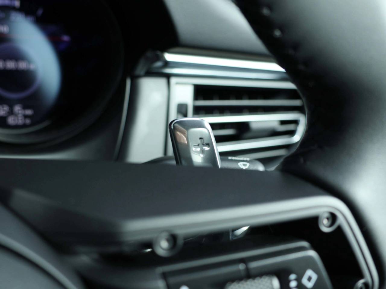 Macan (74) image 24