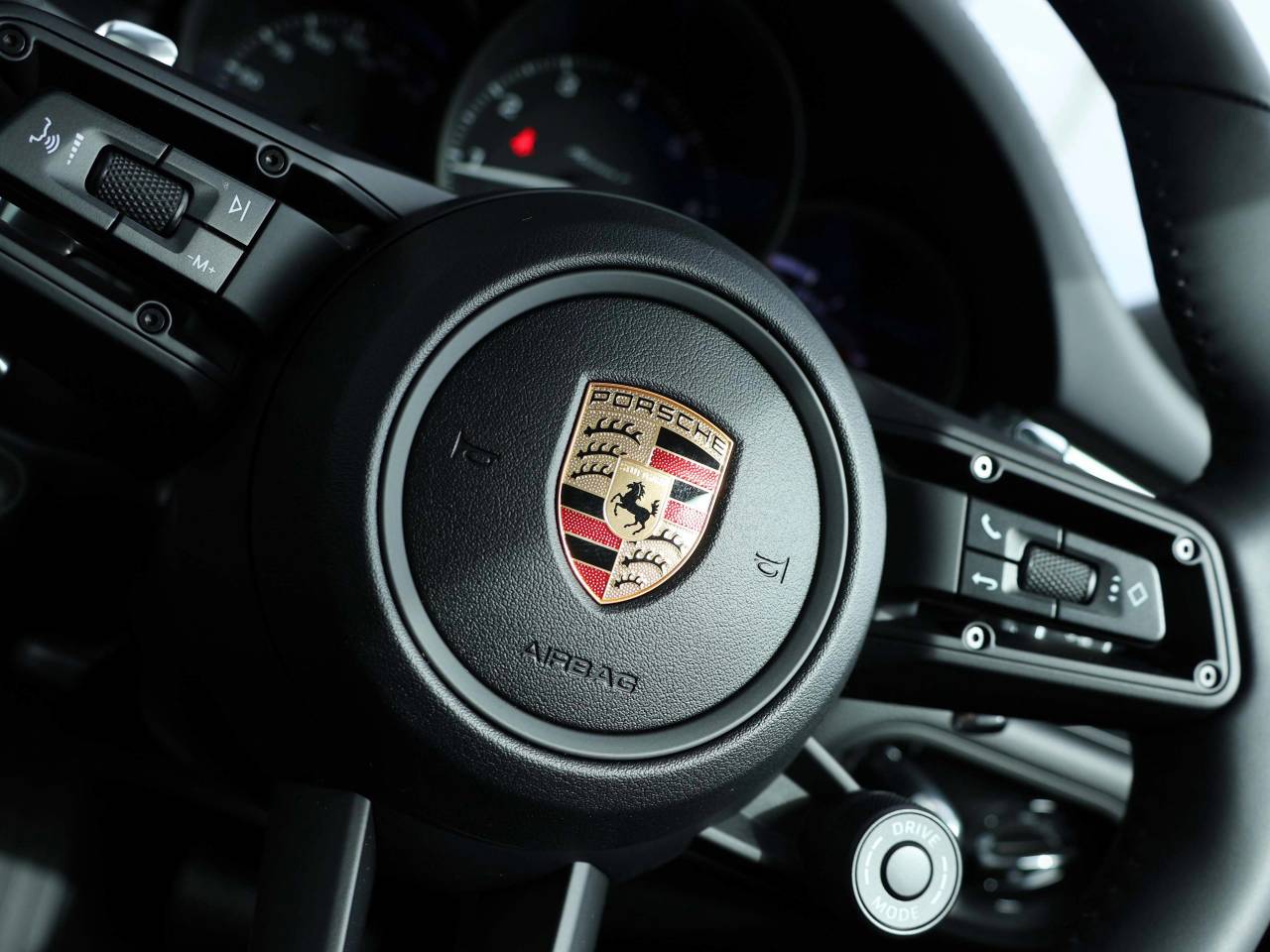 Macan (74) image 22