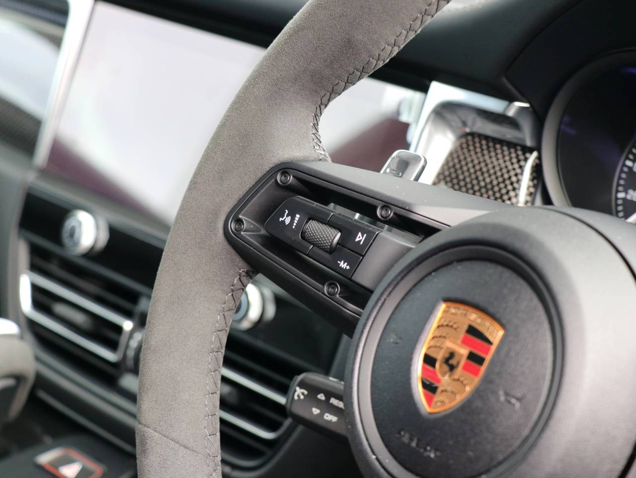 Macan (54) image 33
