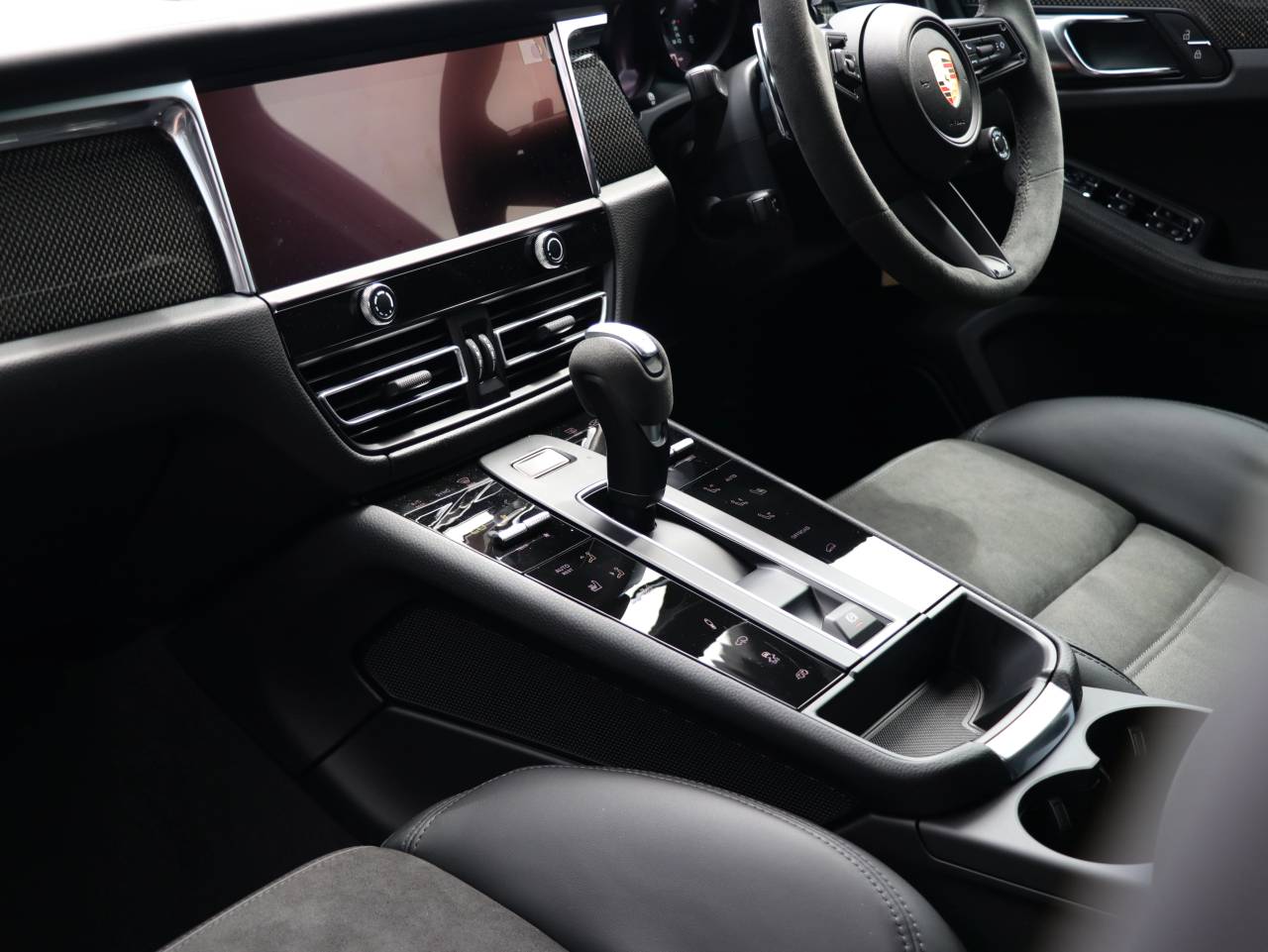 Macan (54) image 48