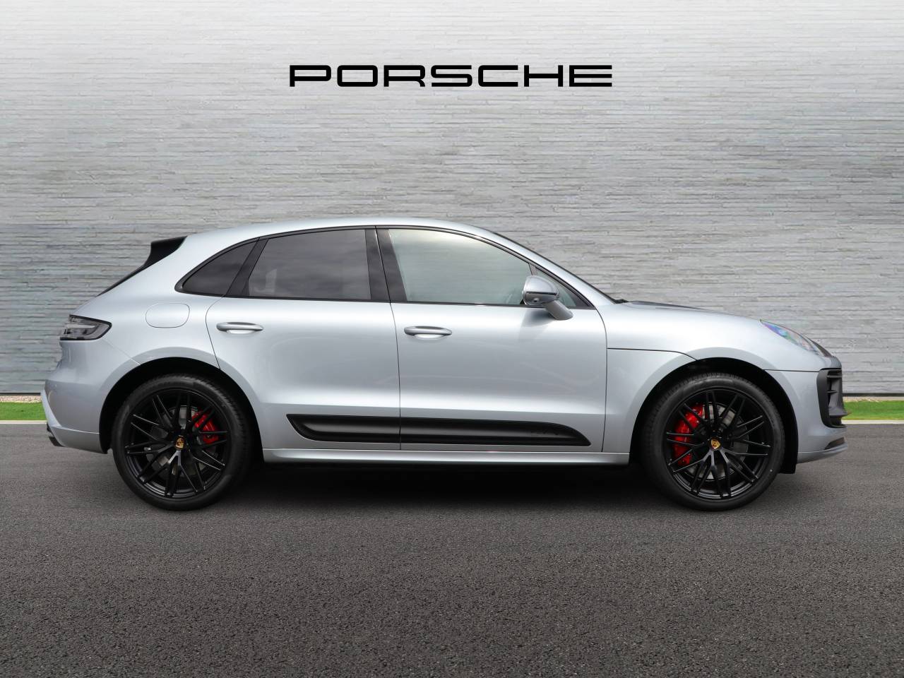 Macan (54) image 02