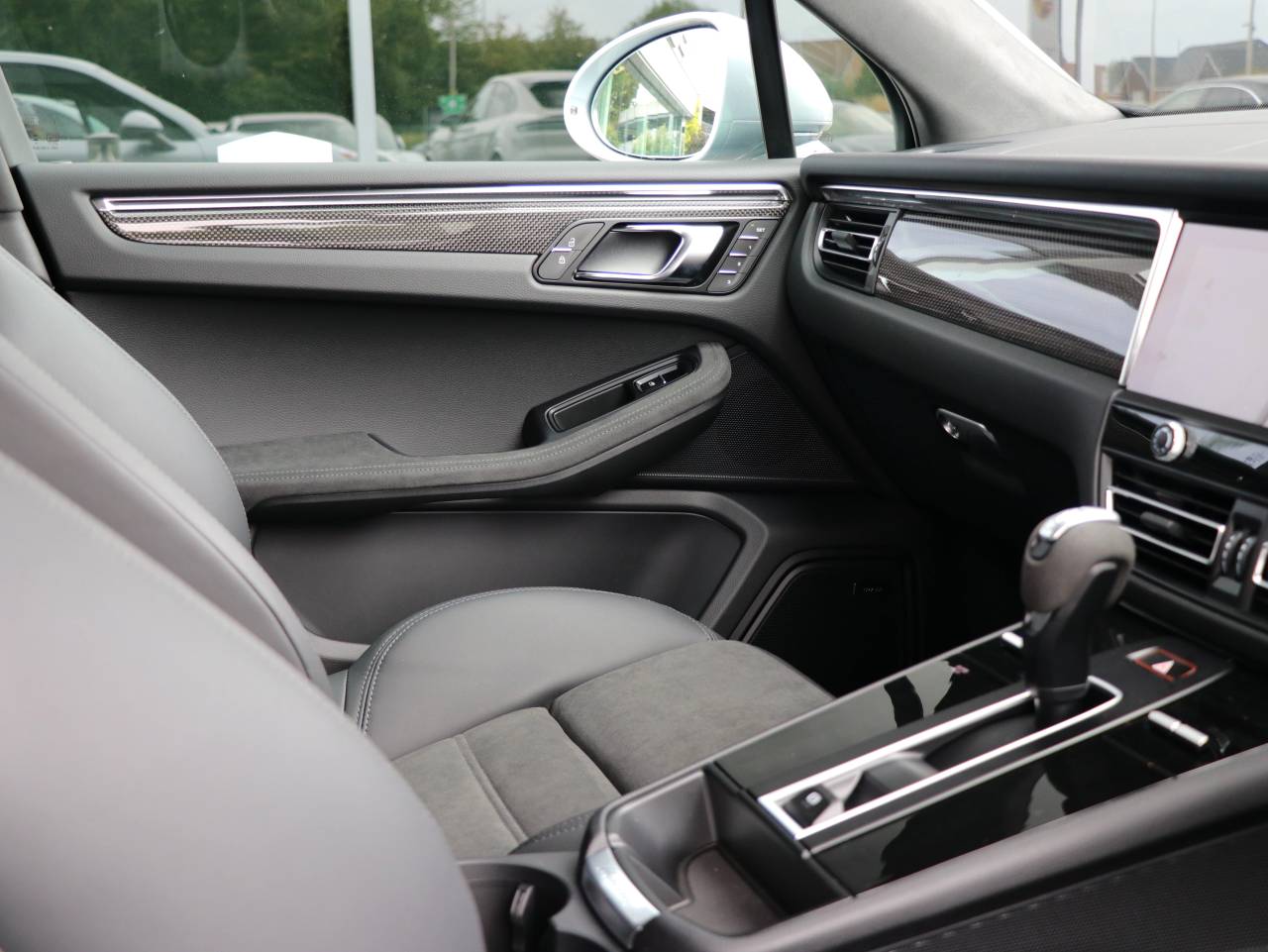 Macan (54) image 50