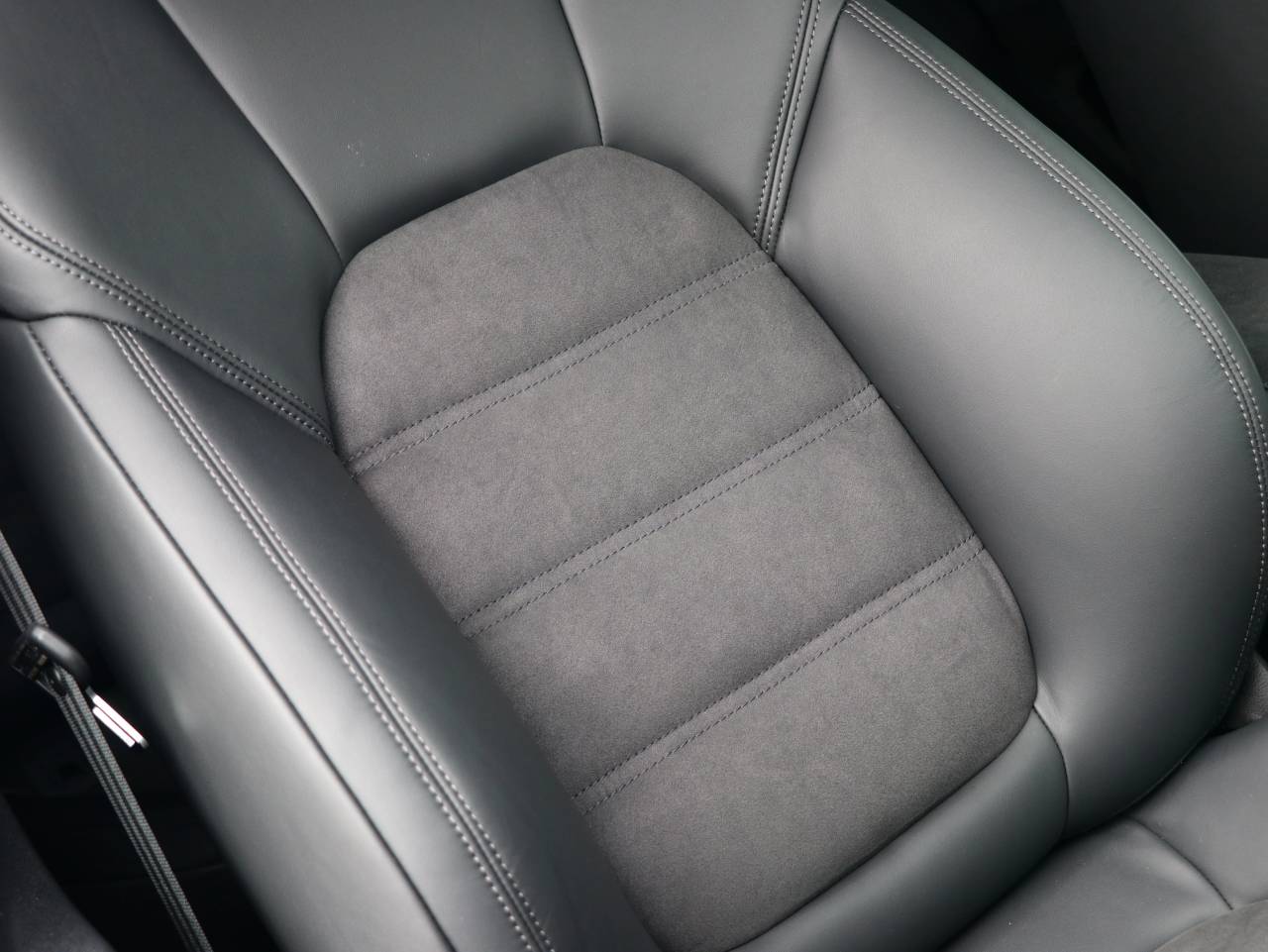 Macan (54) image 35