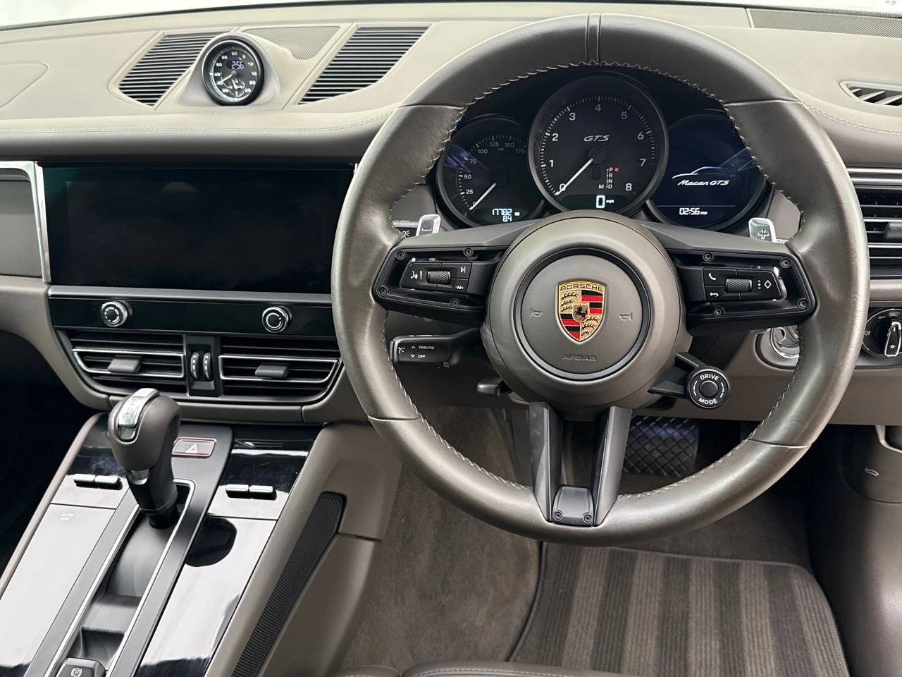 Macan GTS PDK (110) image 19