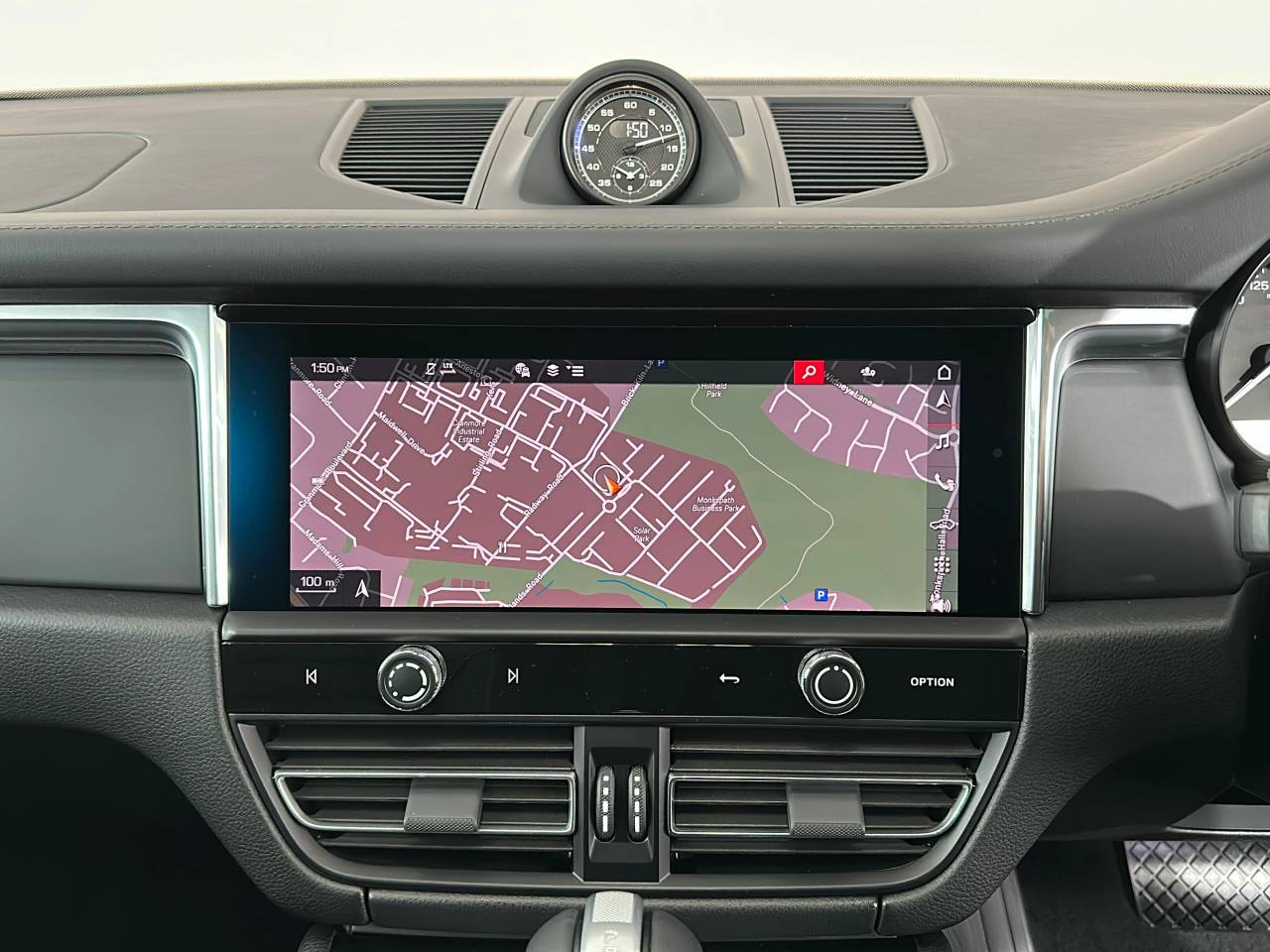 Macan (54) image 30