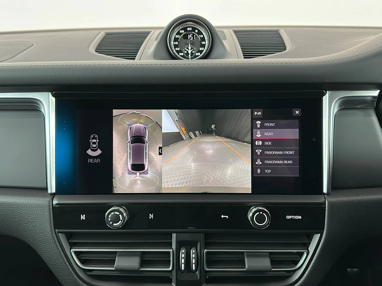 Macan (54) image 27