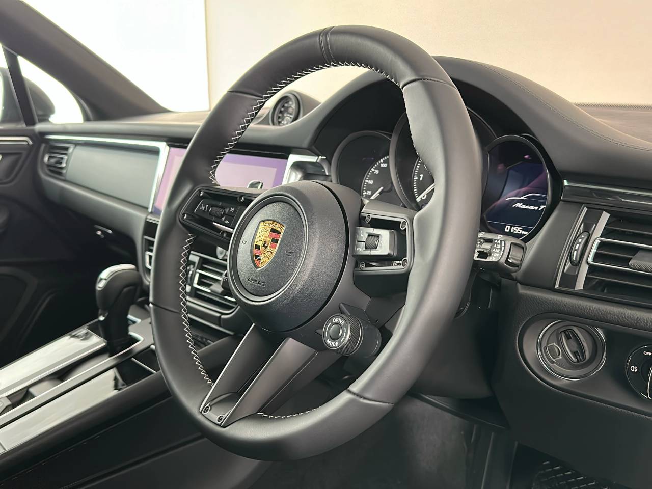 Macan (54) image 20