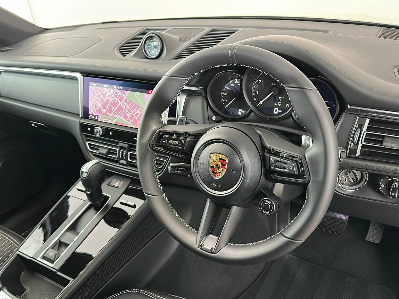 Macan (54) image 35