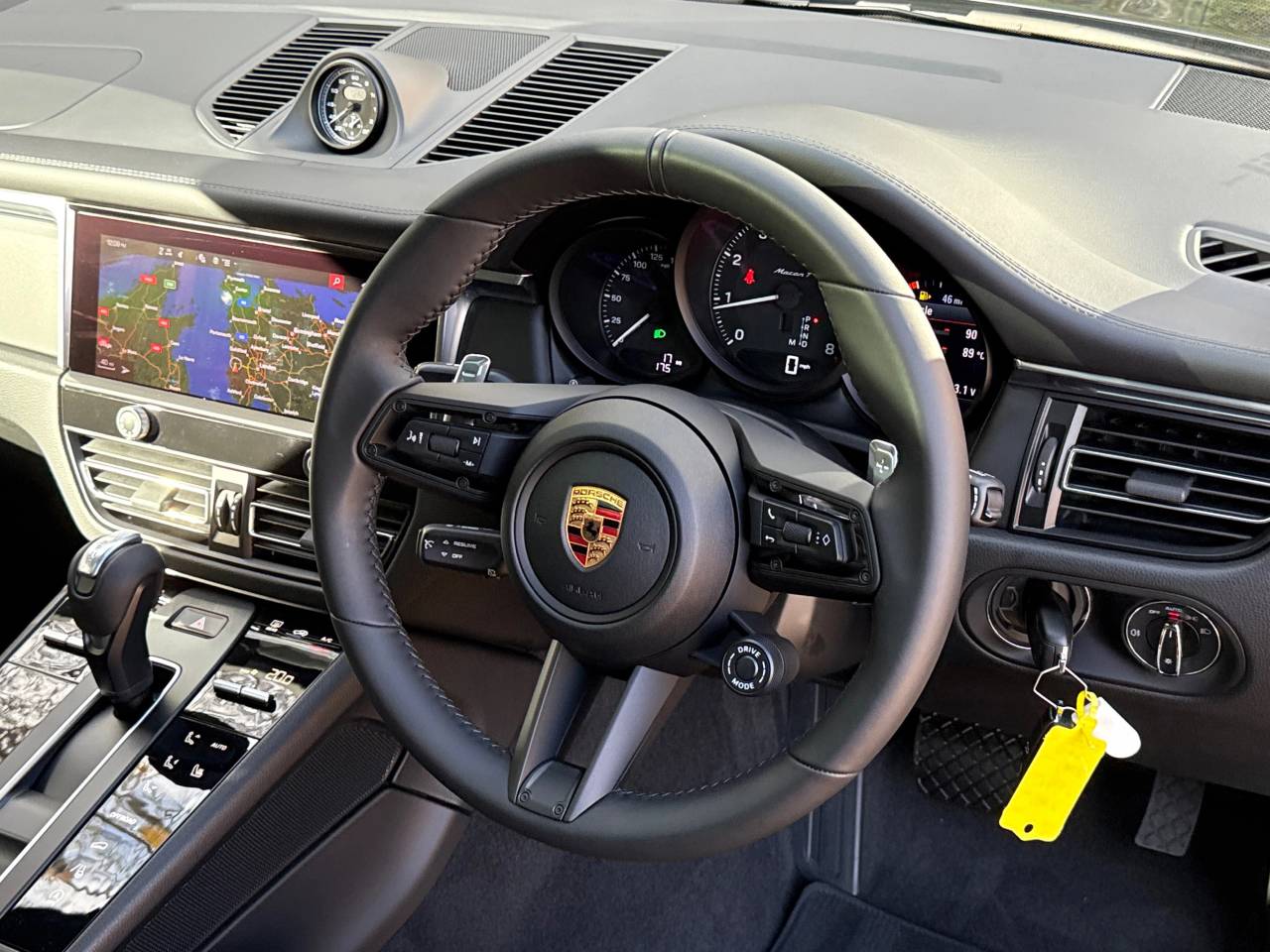 Macan (66) image 17
