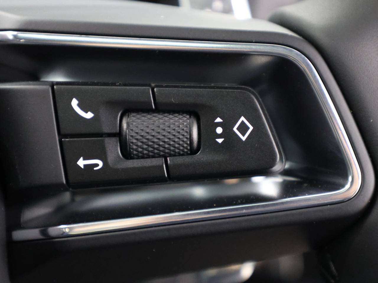 Macan (25) image 28