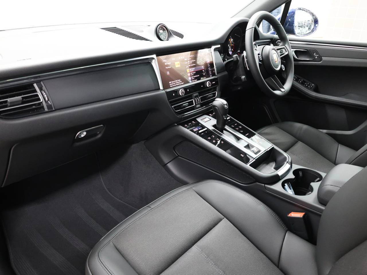 Macan (25) image 48