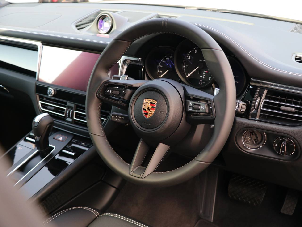 Macan (53) image 04