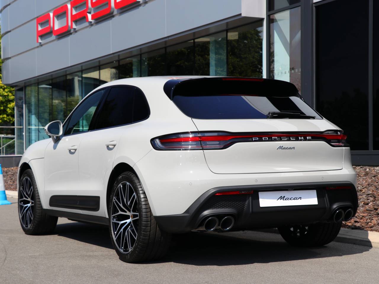 Macan (53) image 24