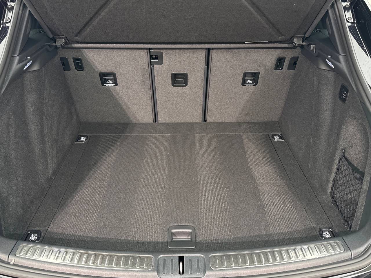 Macan (96) image 18