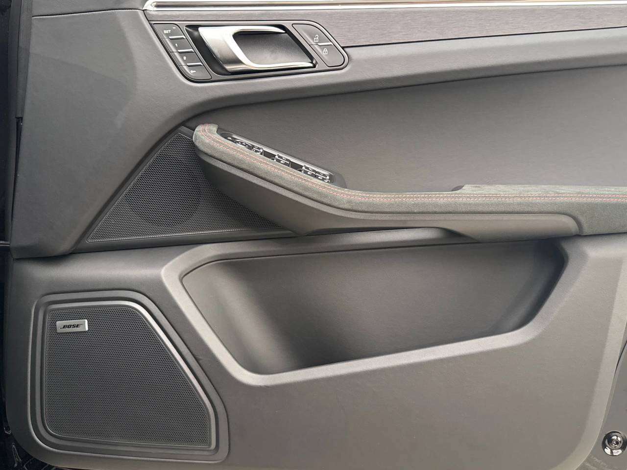 Macan (96) image 33