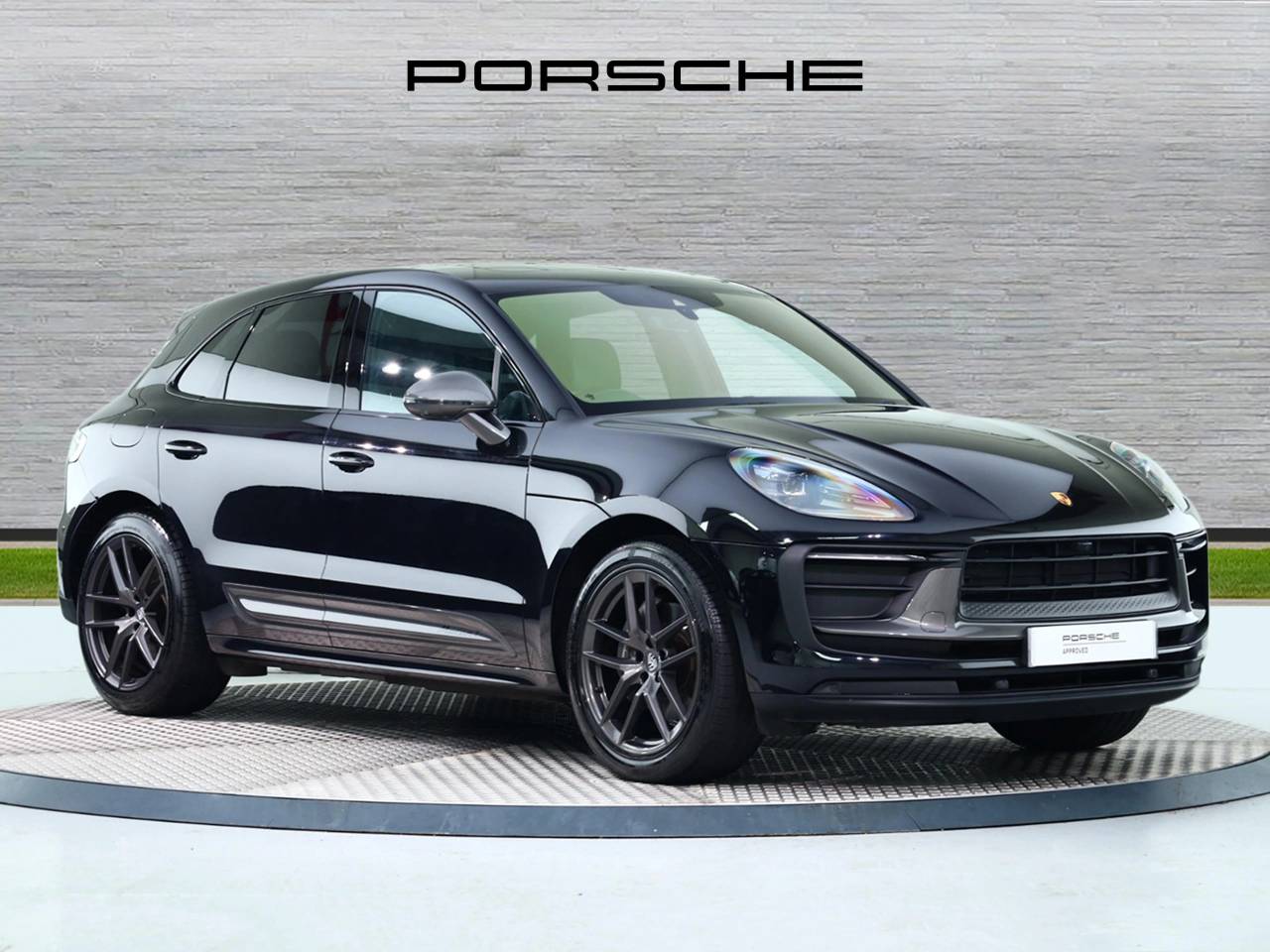 Macan T PDK