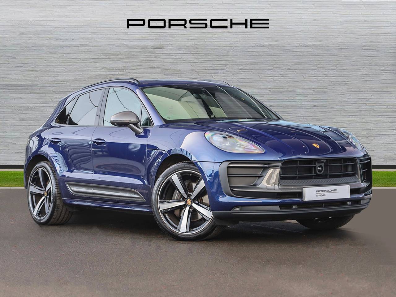 Macan T PDK