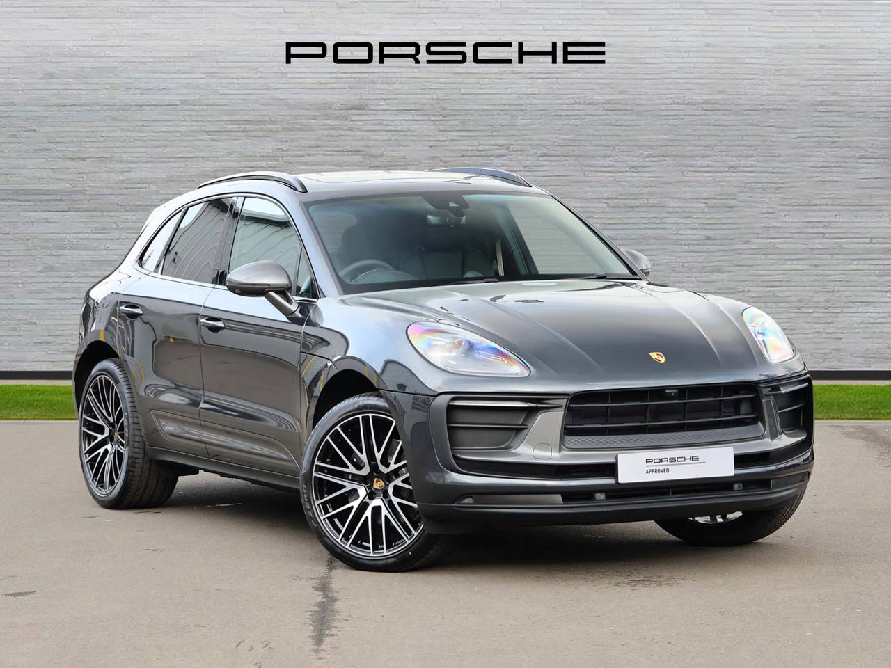 Macan T PDK