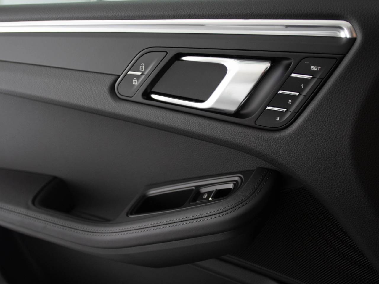 Macan (24) image 43