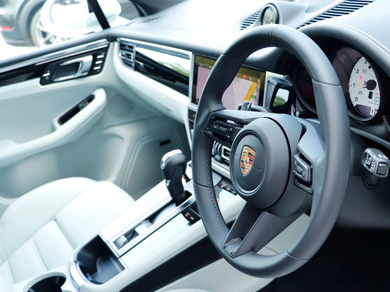 Macan (71) image 14