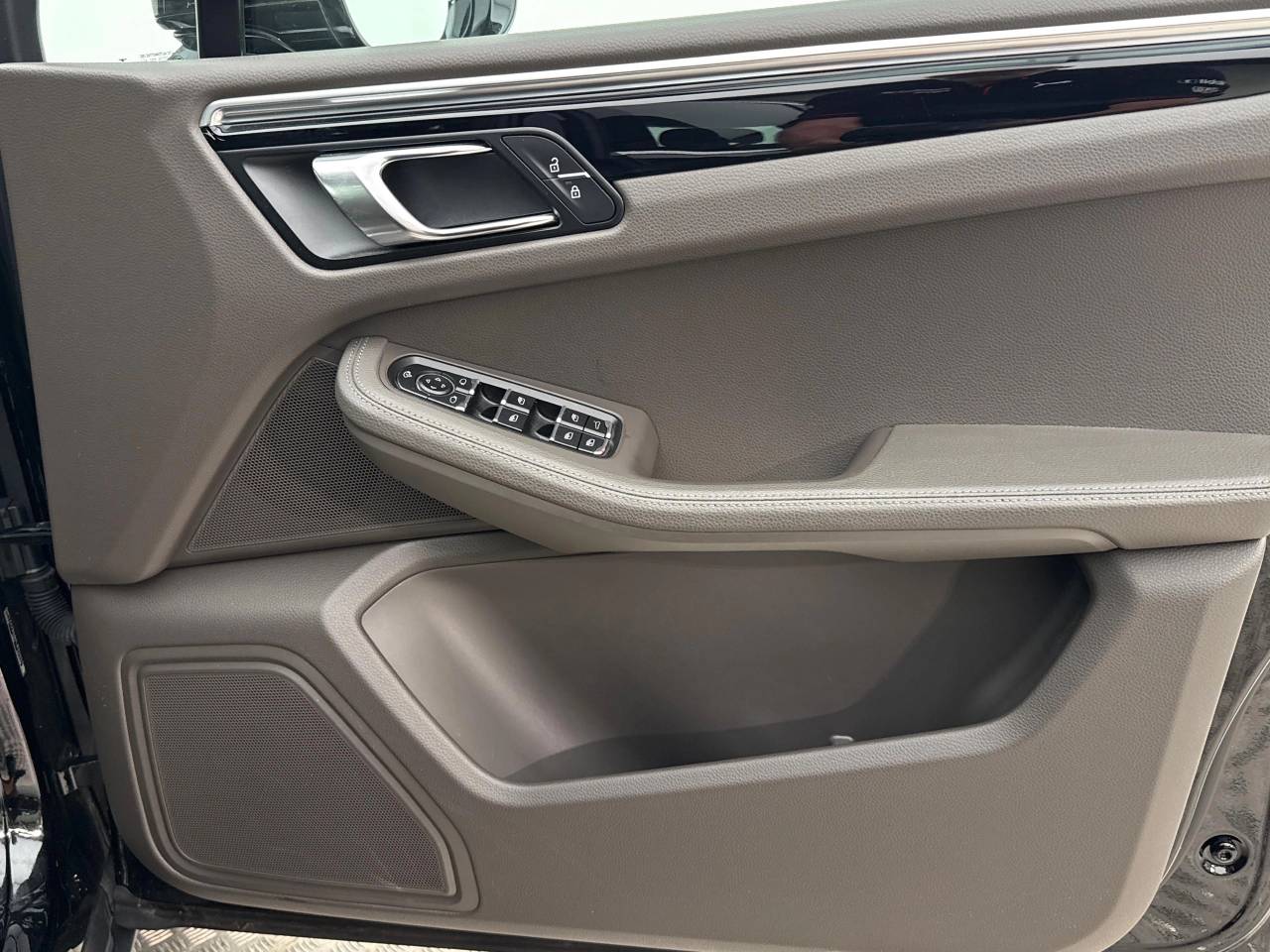 Macan S PDK (175) image 28