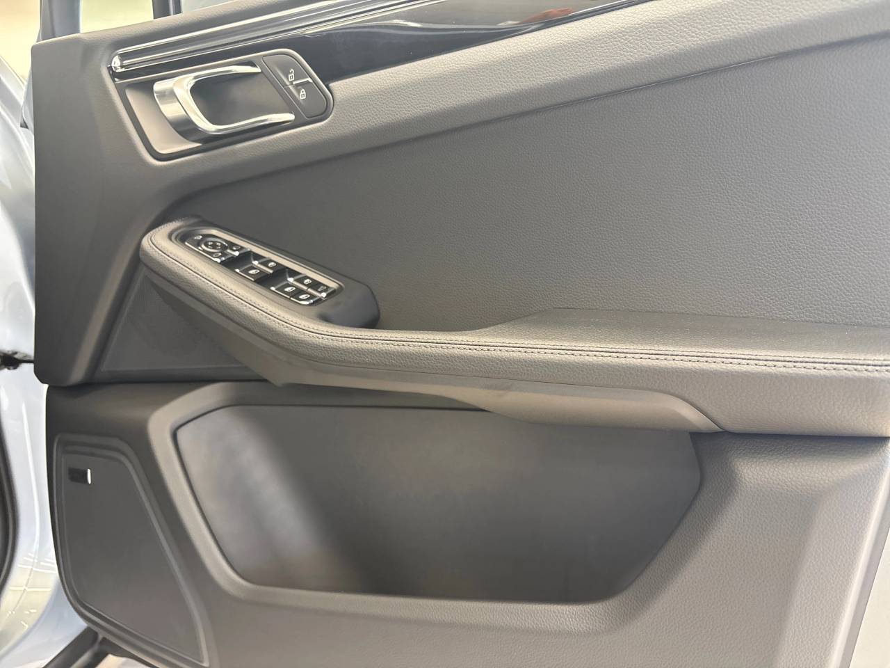 Macan (11) image 36