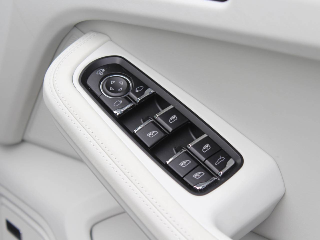 Macan (19) image 33