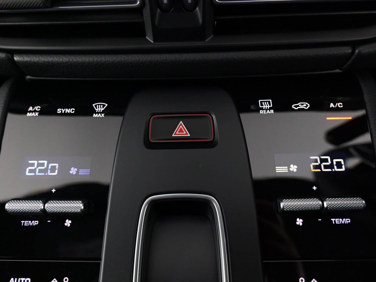 Macan (62) image 26