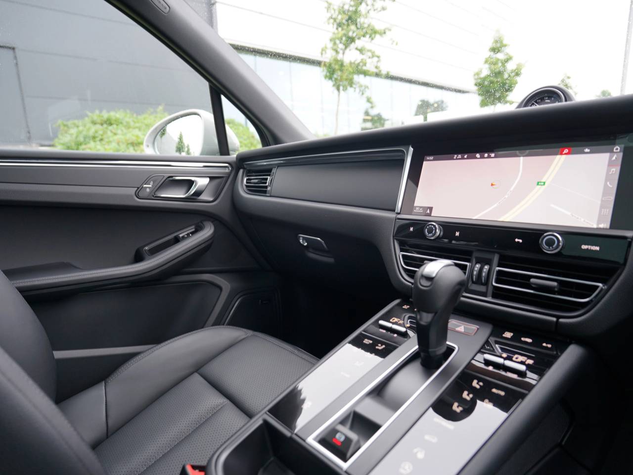 Macan (61) image 11