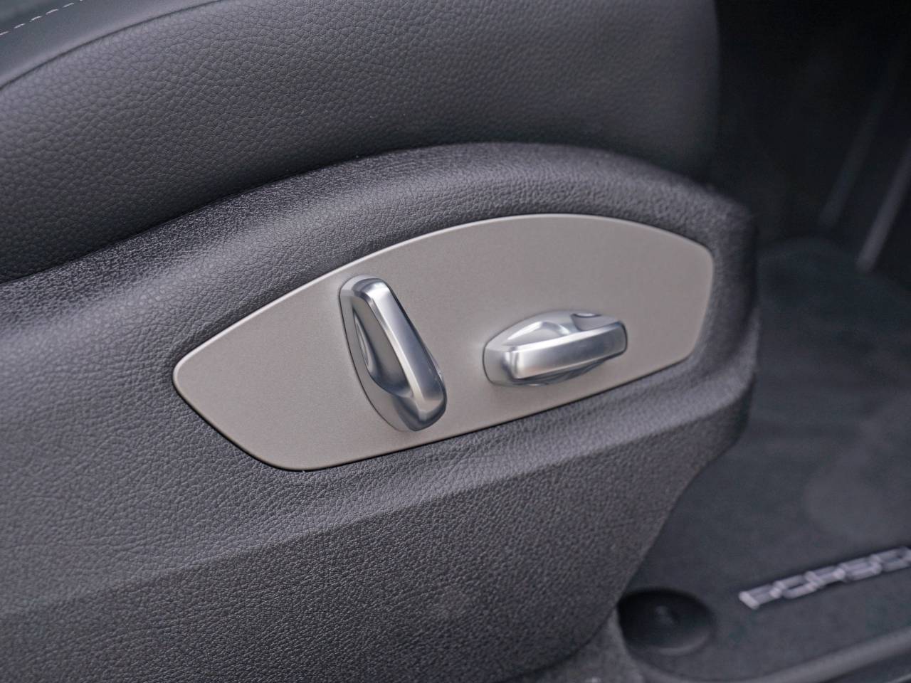 Macan (61) image 20