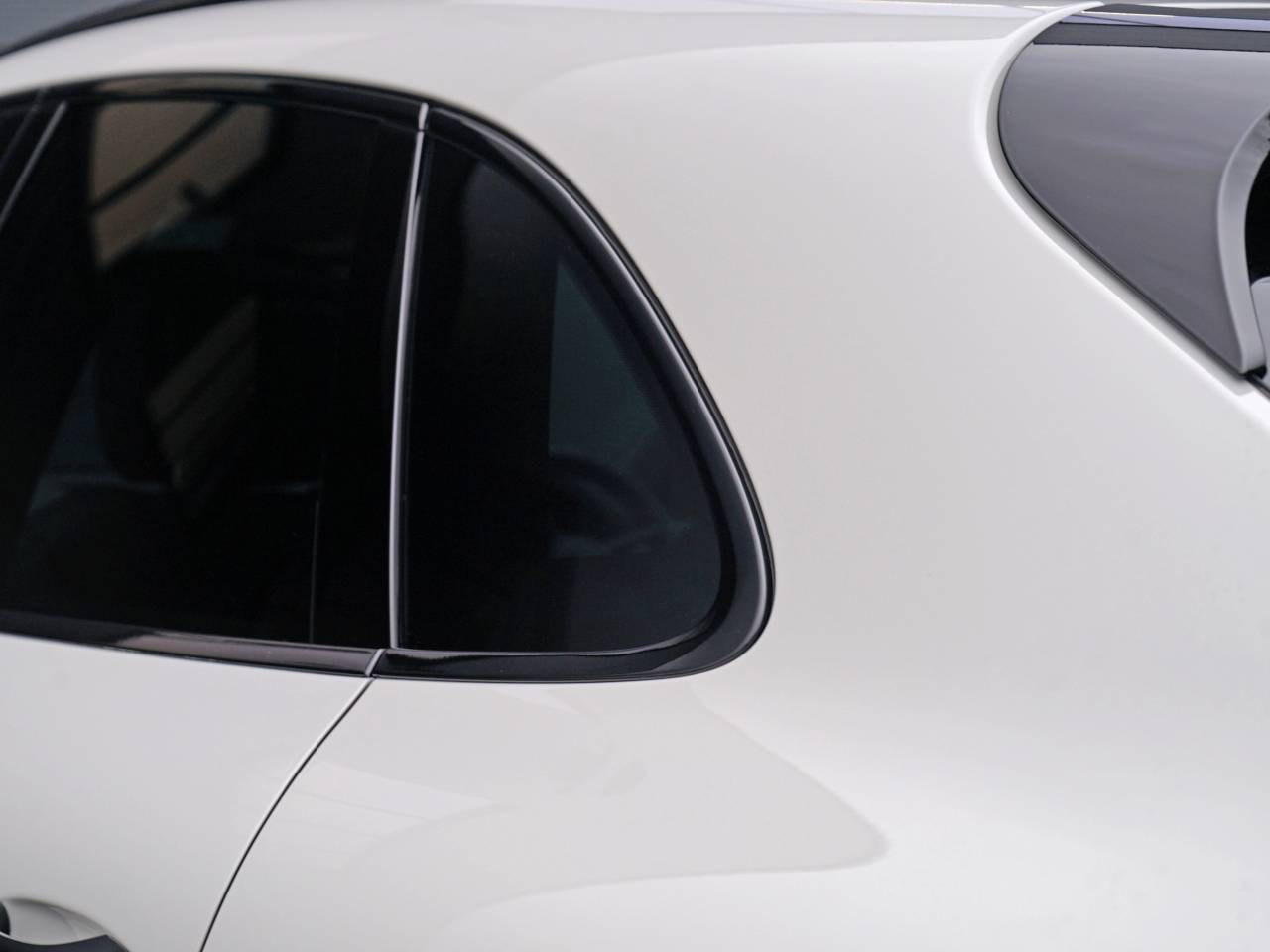 Macan (61) image 61