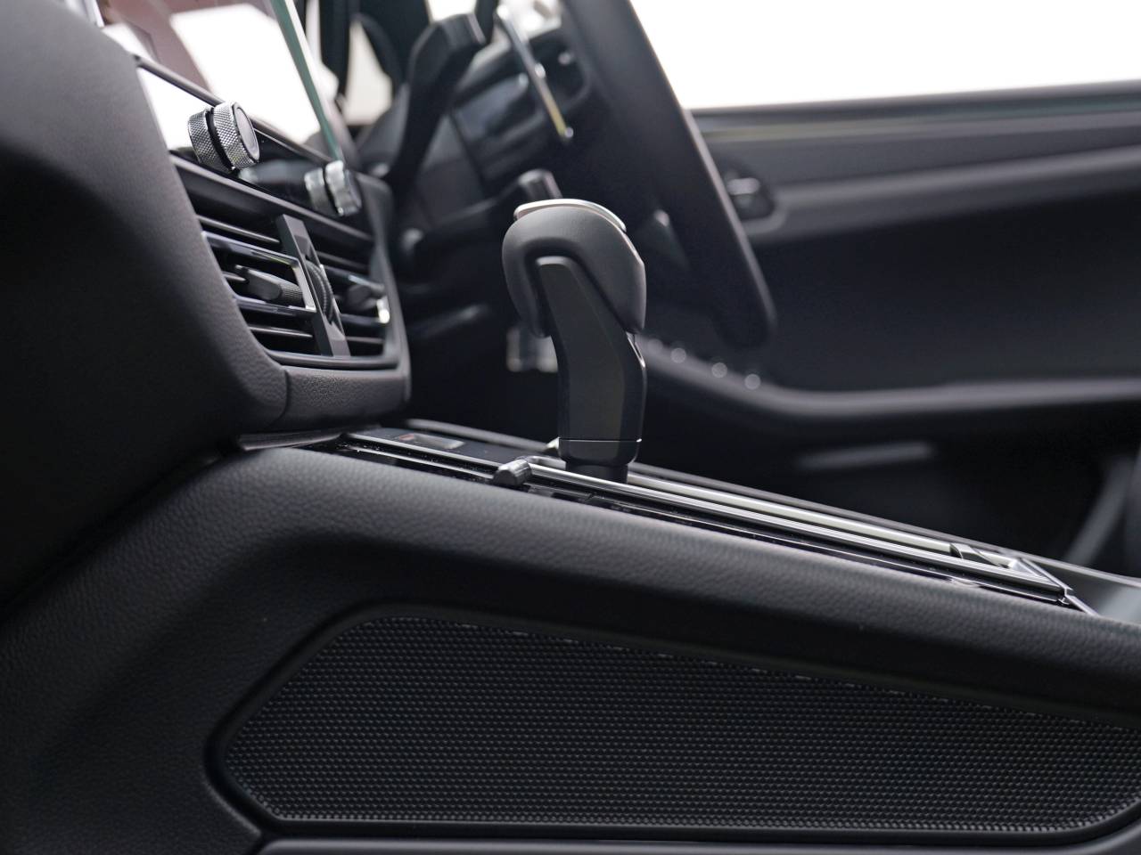 Macan (61) image 35