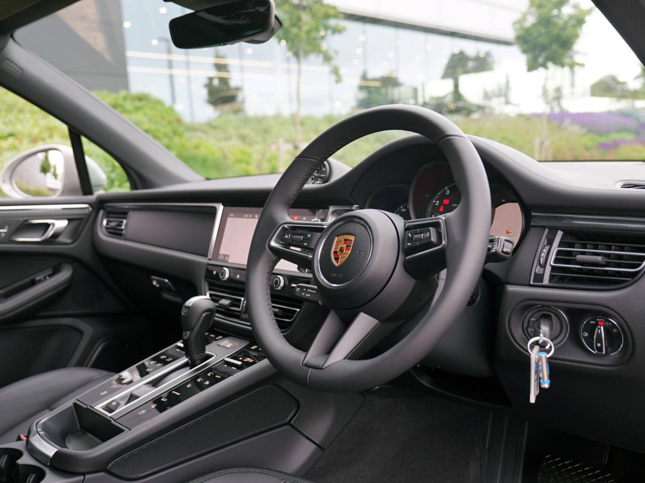 Macan (61) image 08
