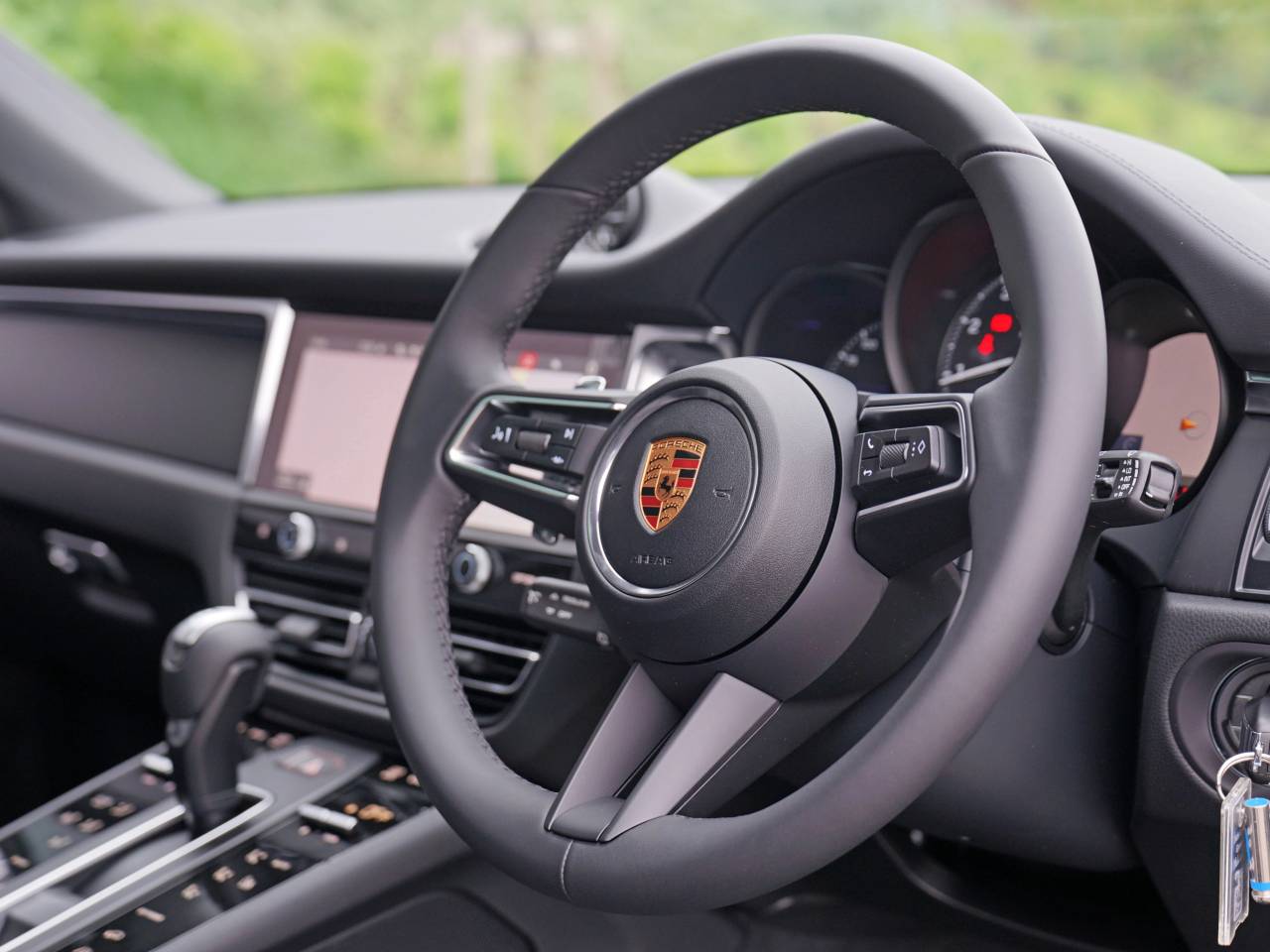 Macan (61) image 04
