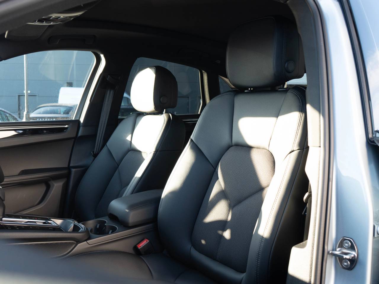 Macan (40) image 32