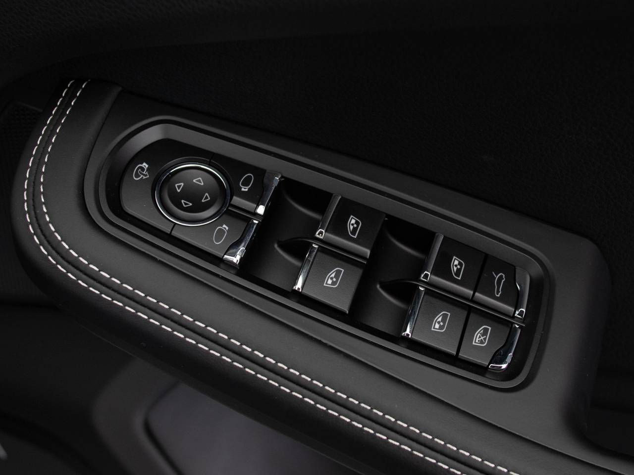 Macan (40) image 39