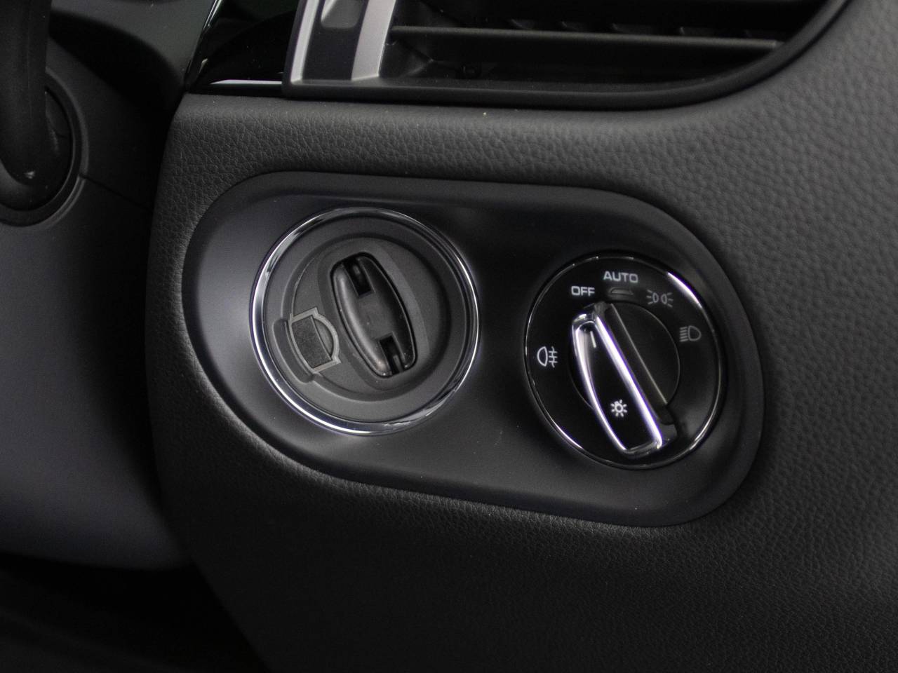 Macan (40) image 27
