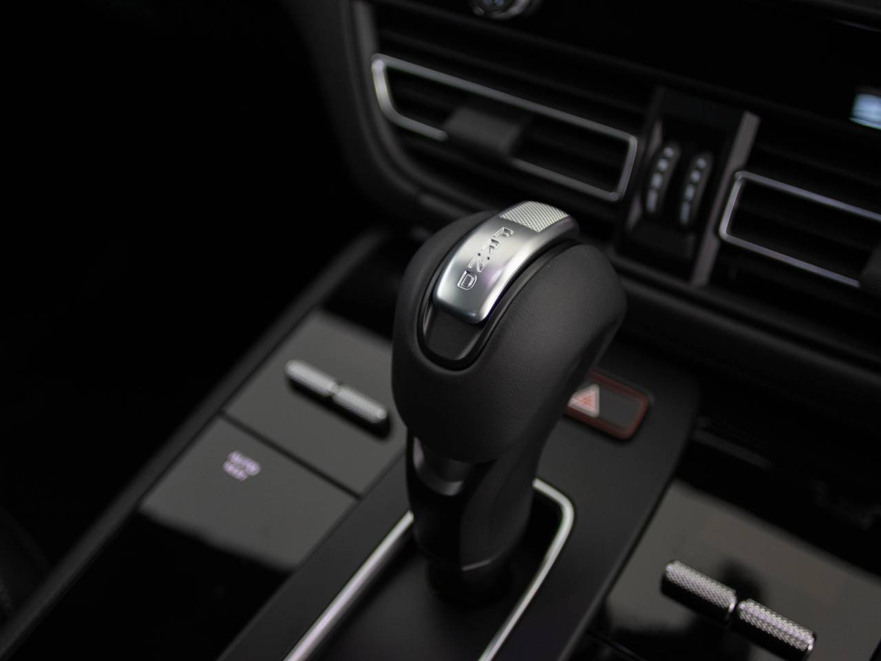 Macan (40) image 23