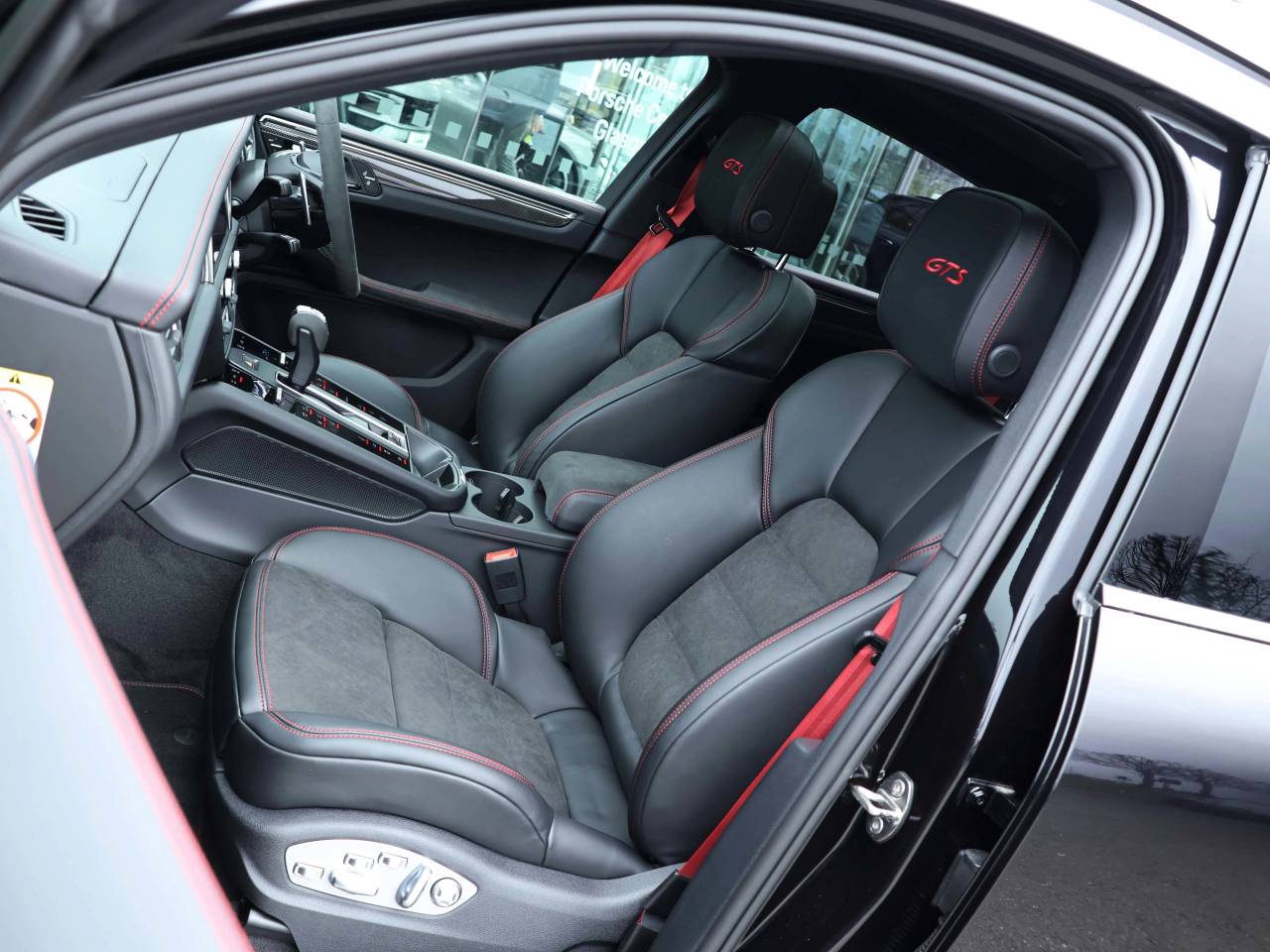 Macan (73) image 05