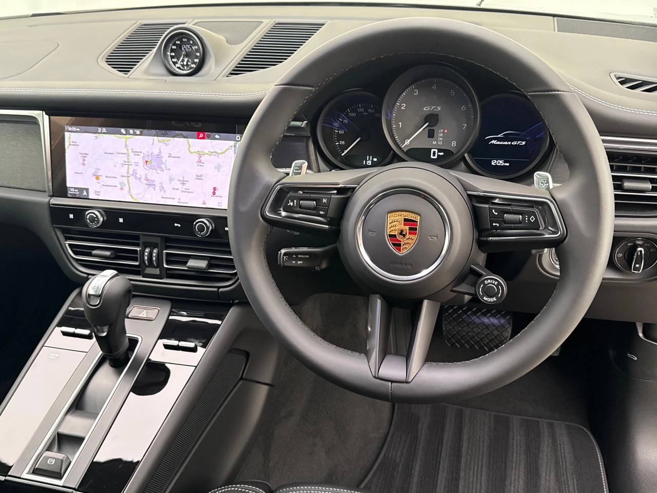 Macan (104) image 19