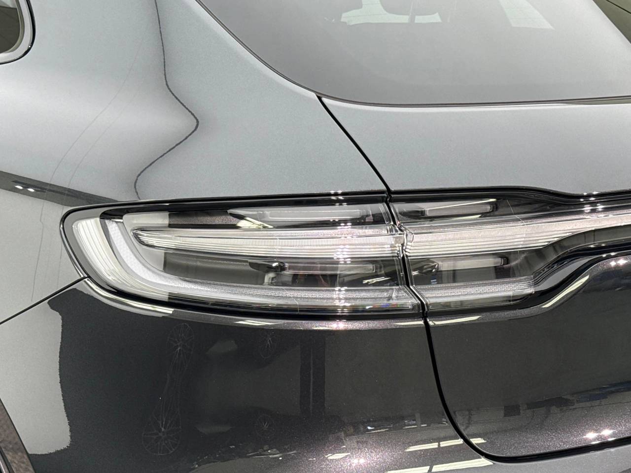Macan (104) image 37