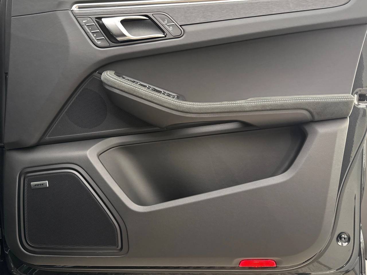 Macan (104) image 20