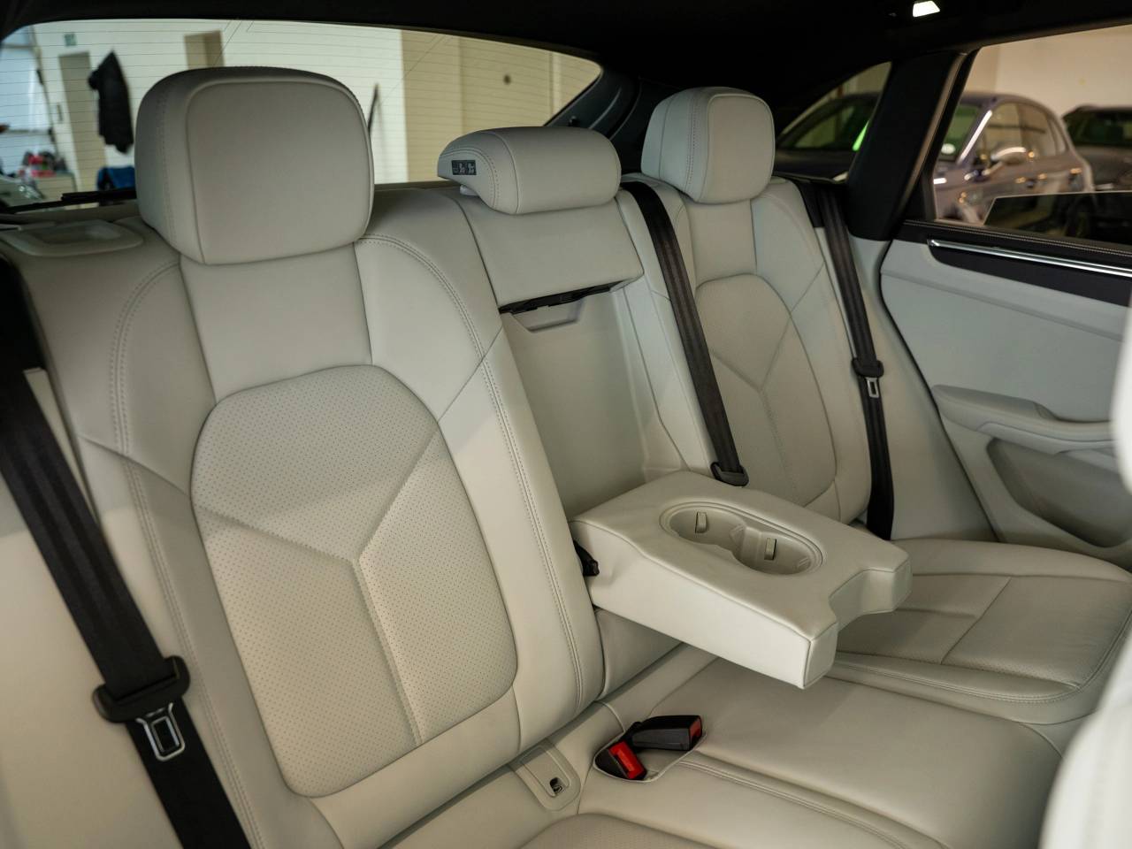 Macan (26) image 32