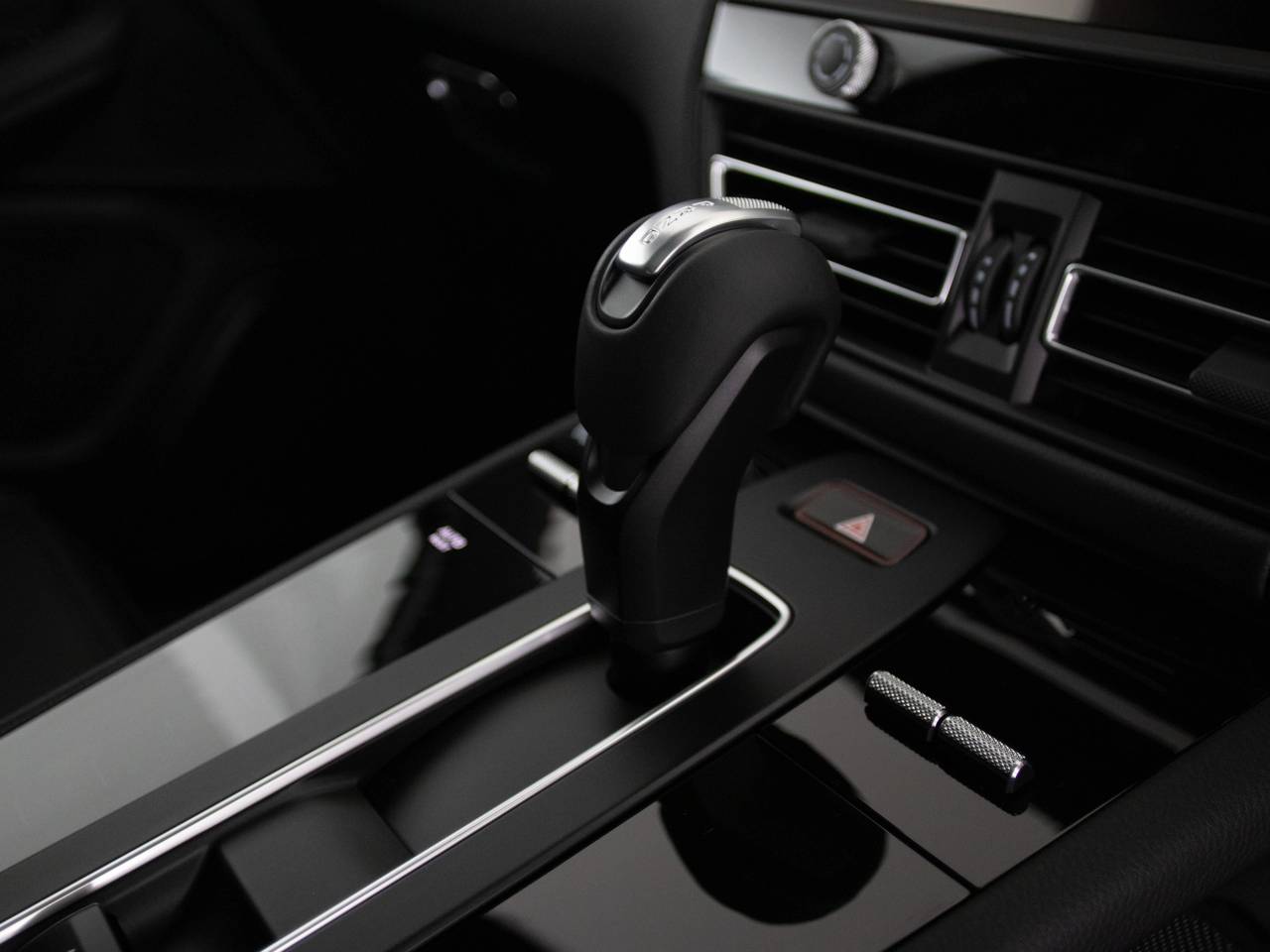 Macan (28) image 43