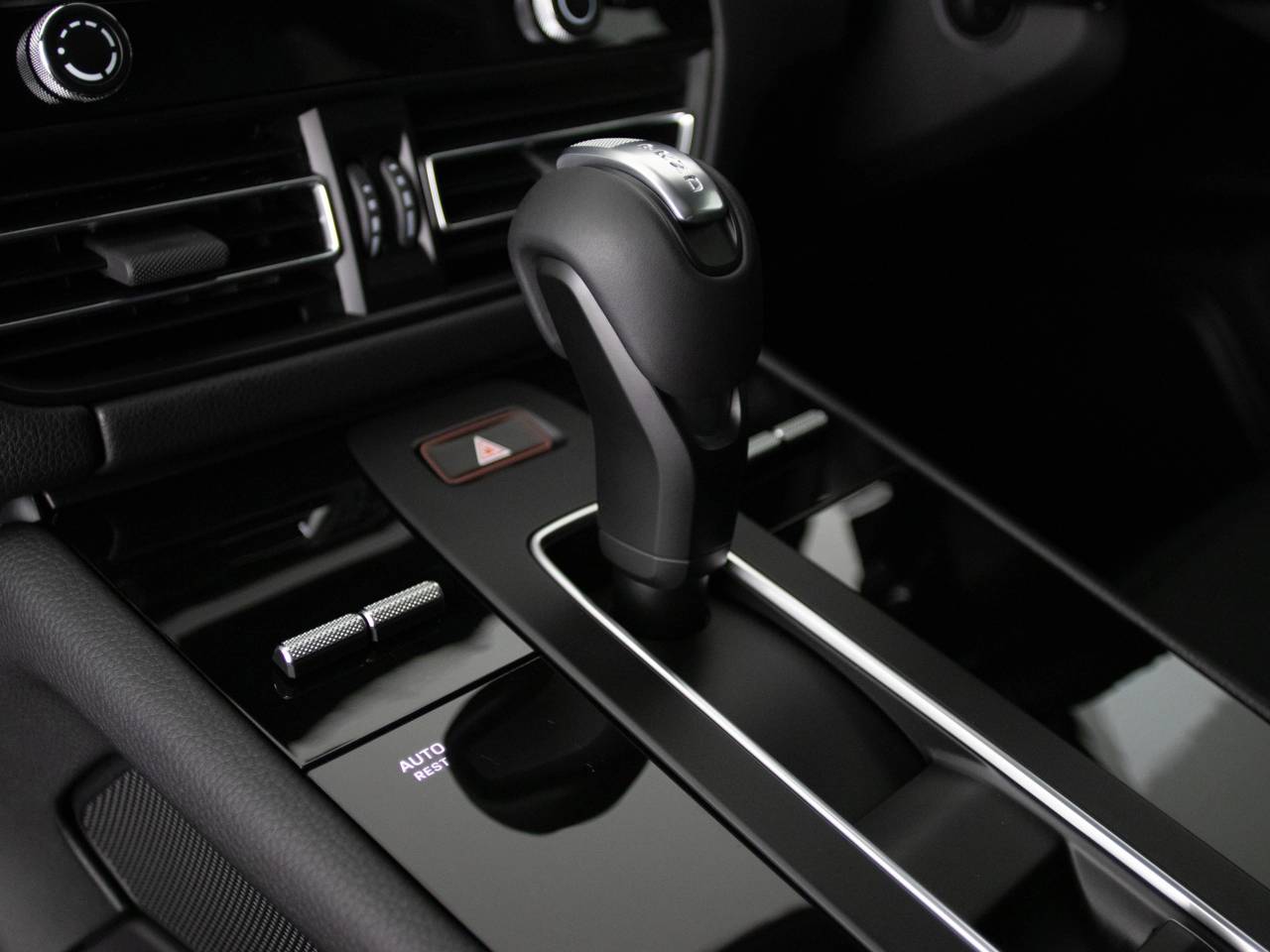 Macan (28) image 27