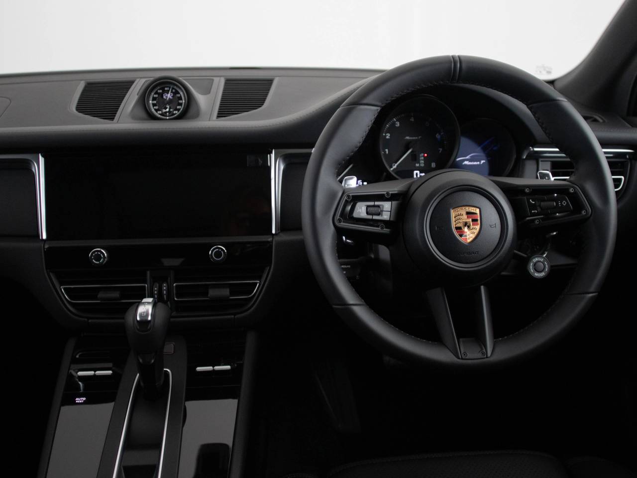Macan (28) image 28