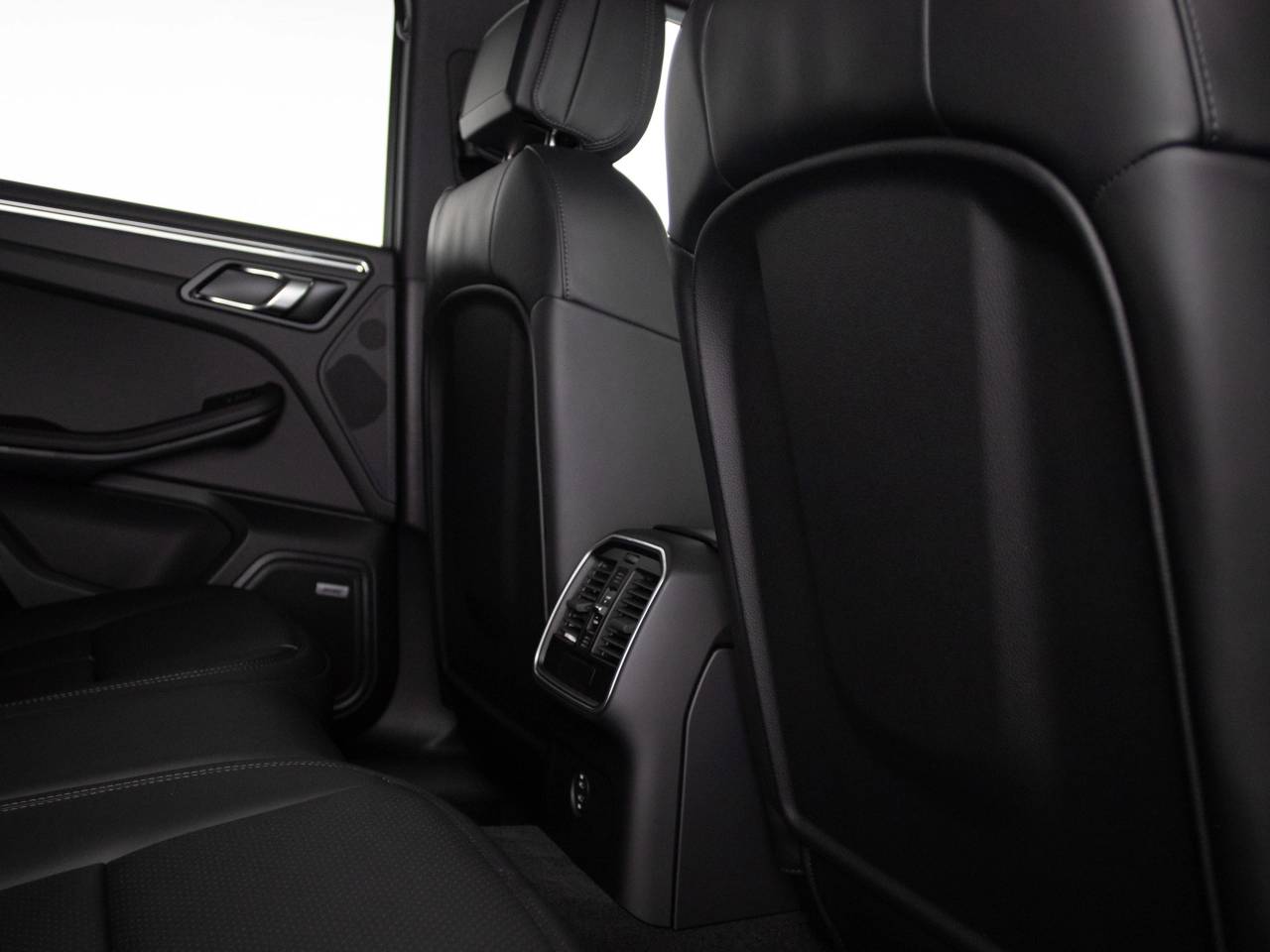 Macan (28) image 29