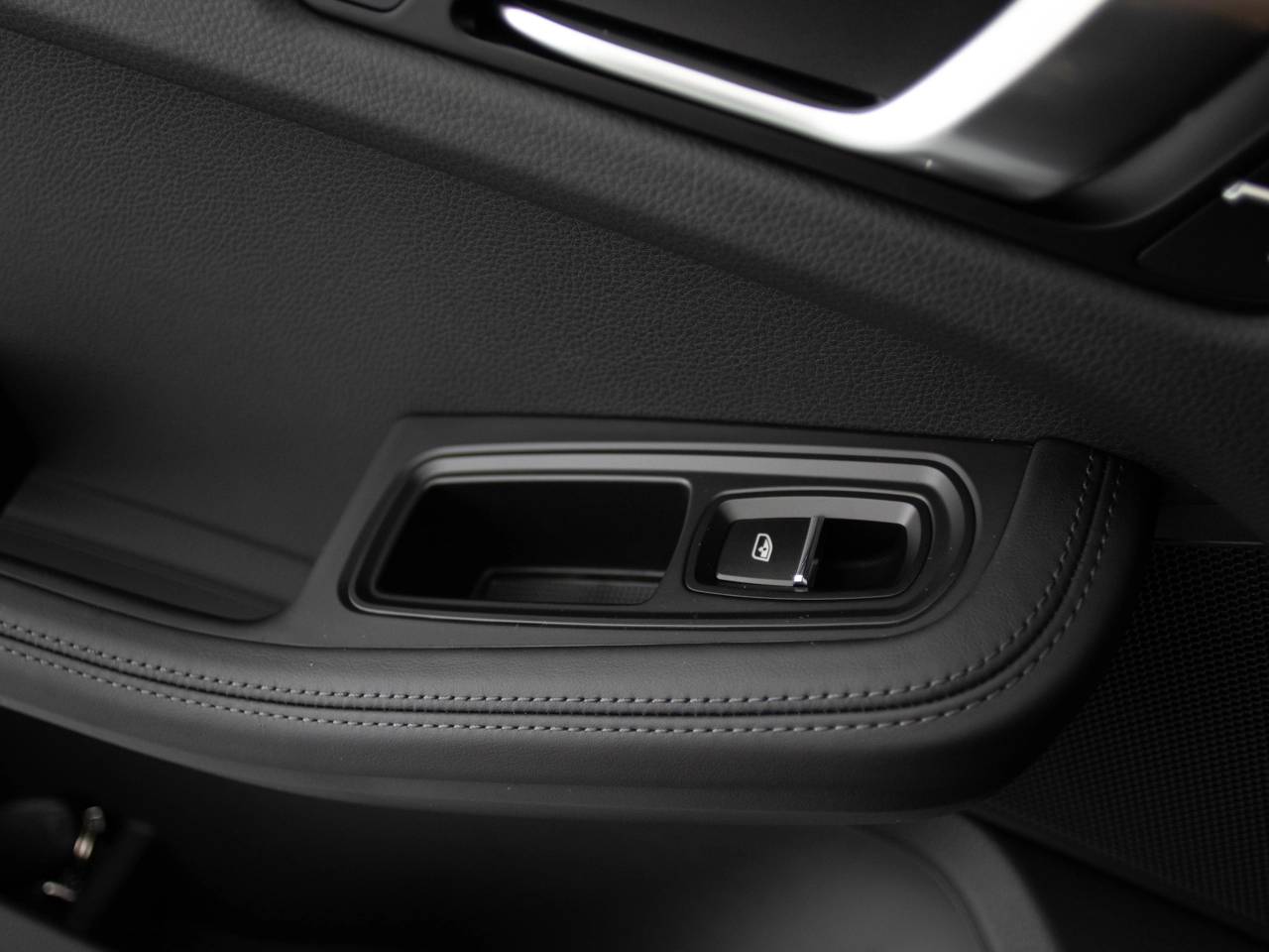 Macan (28) image 33